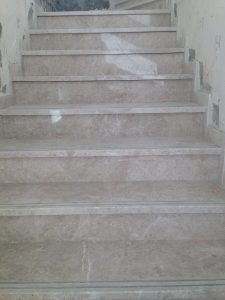 מדרגות שיש